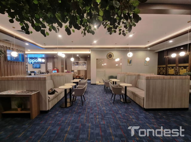 Blue Sky Premier Lounge