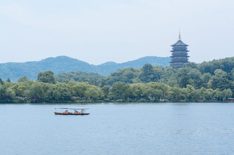 9D CHRISTMAS TOUR BEAUTIFUL WANGXIAN VALLEY + RUYI BRIDGE WITH DISNEYLAND