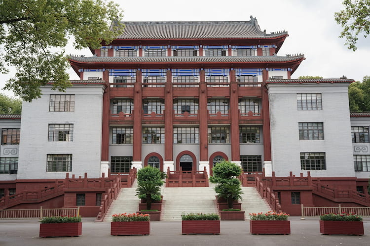 8D ULTIMATE CHINA ESCAPE CHENGDU CHONGQING ZHANGJIAJIE